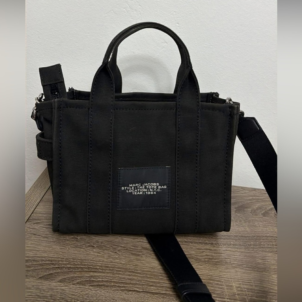Marc Jacobs Black Canvas Tote Bag - Picture 3 of 3